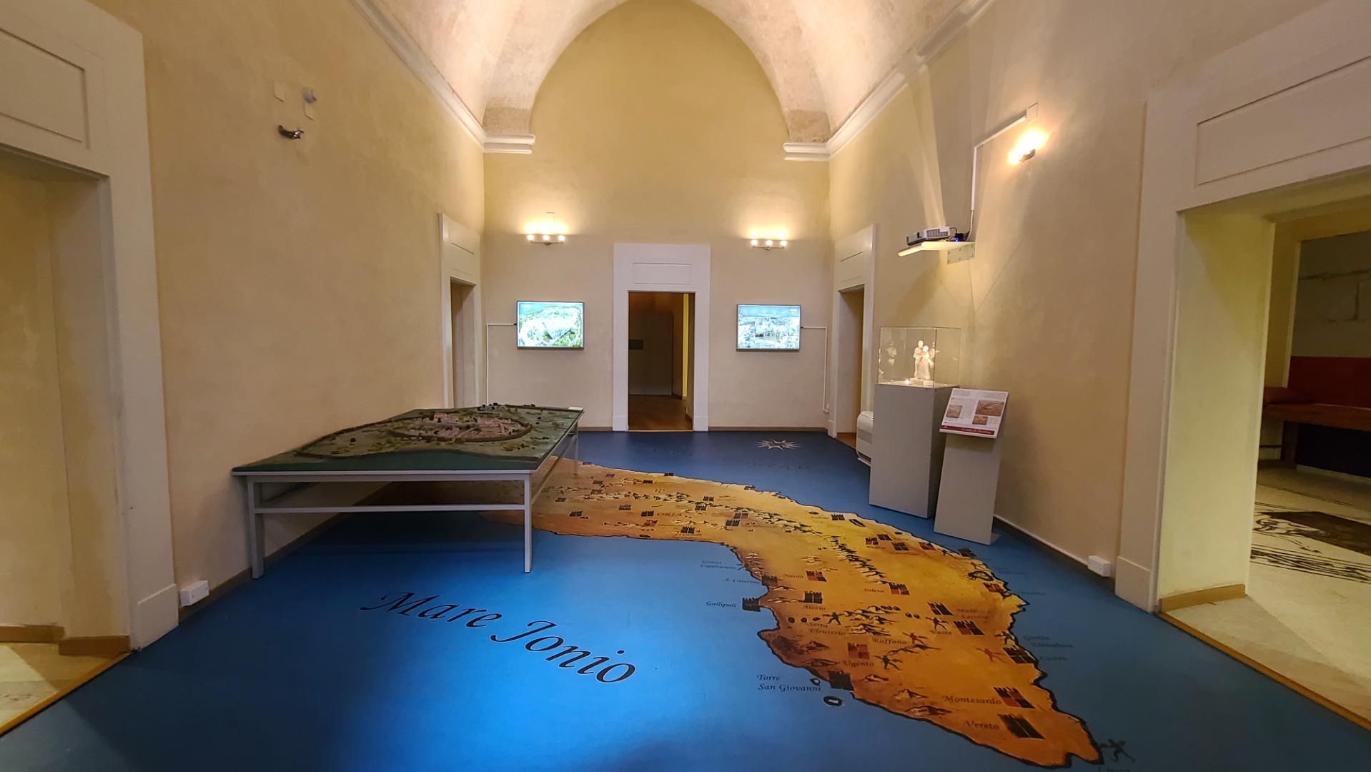 1. Panoramica delle sale espositive